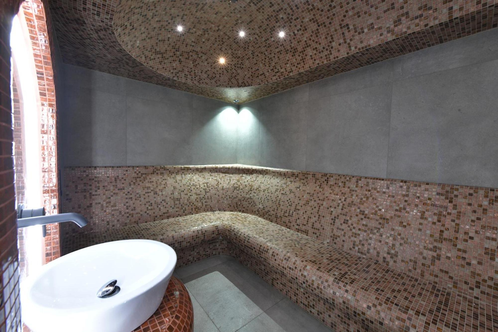 Royal Wellness And Spa 루마 외부 사진